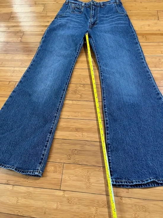 Levi's Ribcage Bell Flared Super High-Rise Jeans with Zipper Detail 70s Inspired - Picture 14 of 14